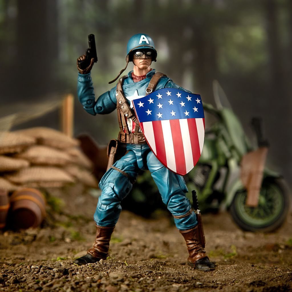 Hasbro-Marvel-Legends-80th-Anniversary-Captain-America-with-Motorcycle-New-Promo-02
